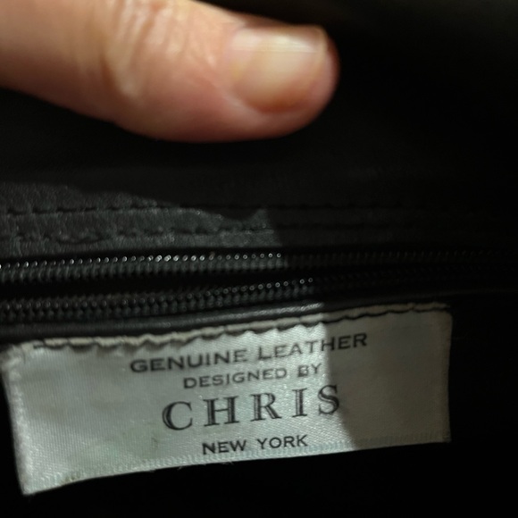 Vintage genuine, leather Crossbody bag. By Chris of New York. - Picture 4 of 6